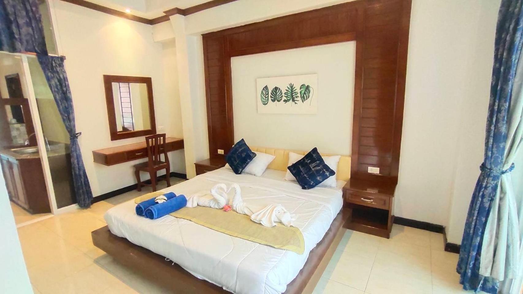 Phadee Apartment Karon エクステリア 写真